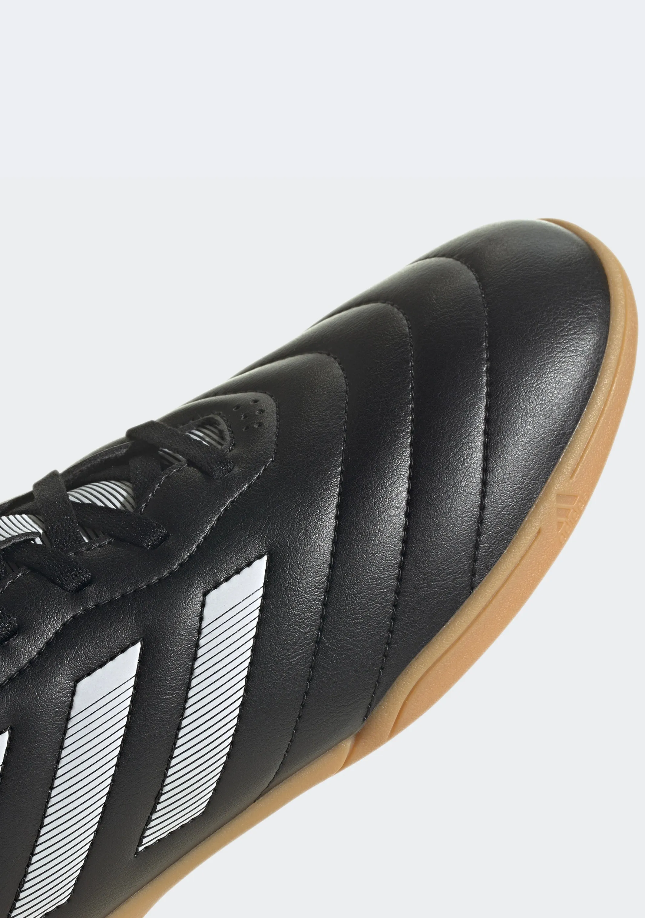 Adidas Men??s Goletto VIII Indoor Boots