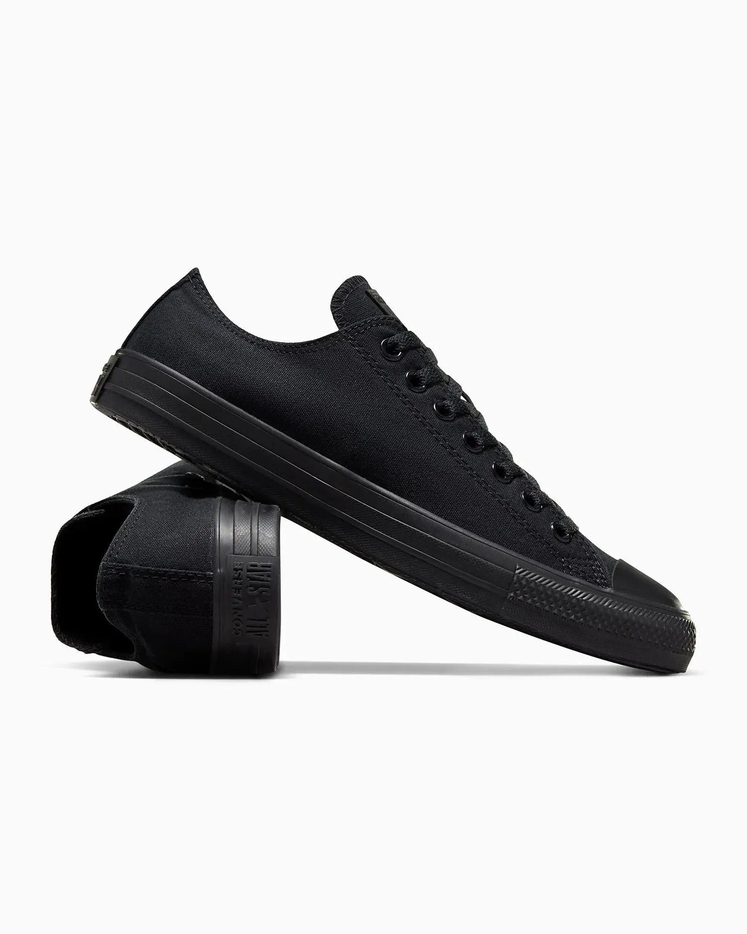 CONVERSE WOMEN'S CHUCK TAYLOR ALL STAR LOW TOP TRIPLE BLACK SHOE