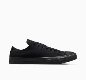 CONVERSE WOMEN'S CHUCK TAYLOR ALL STAR LOW TOP TRIPLE BLACK SHOE