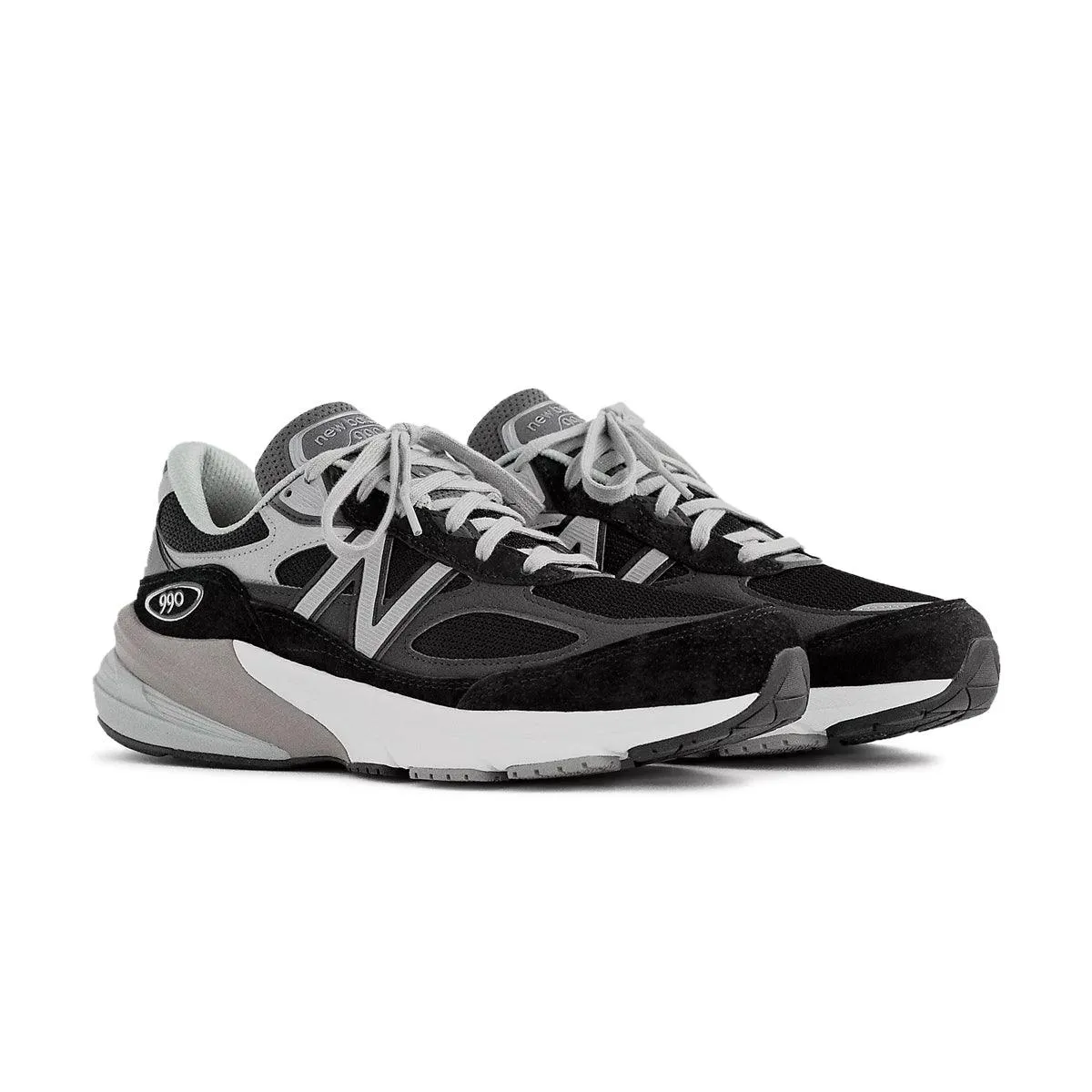 In USA 990v6 'Black White'