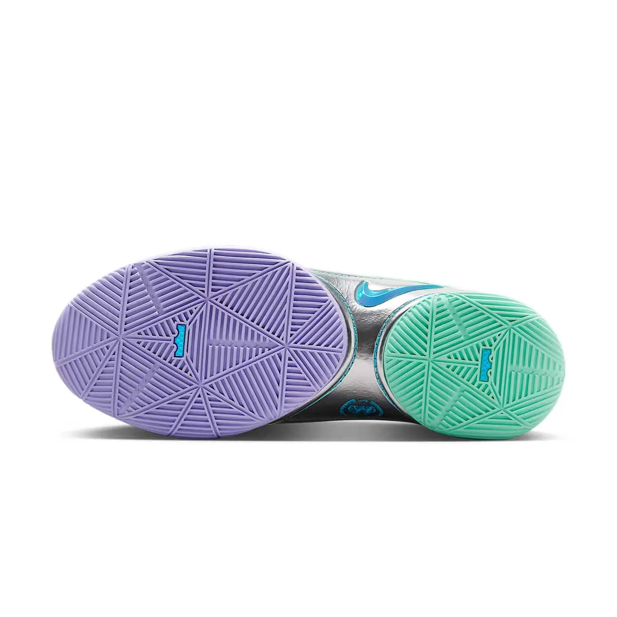 LeBron XXII 'Currency' EP 'White Green Glow'