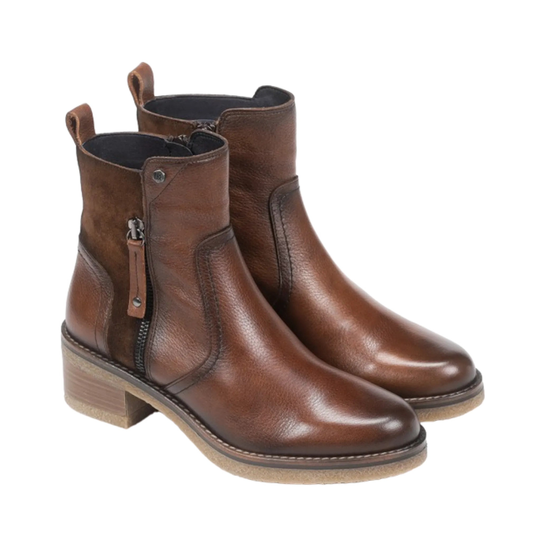 Lucero D8683