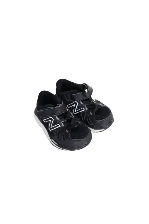 New Balance Sneakers 2T (EU23.5)
