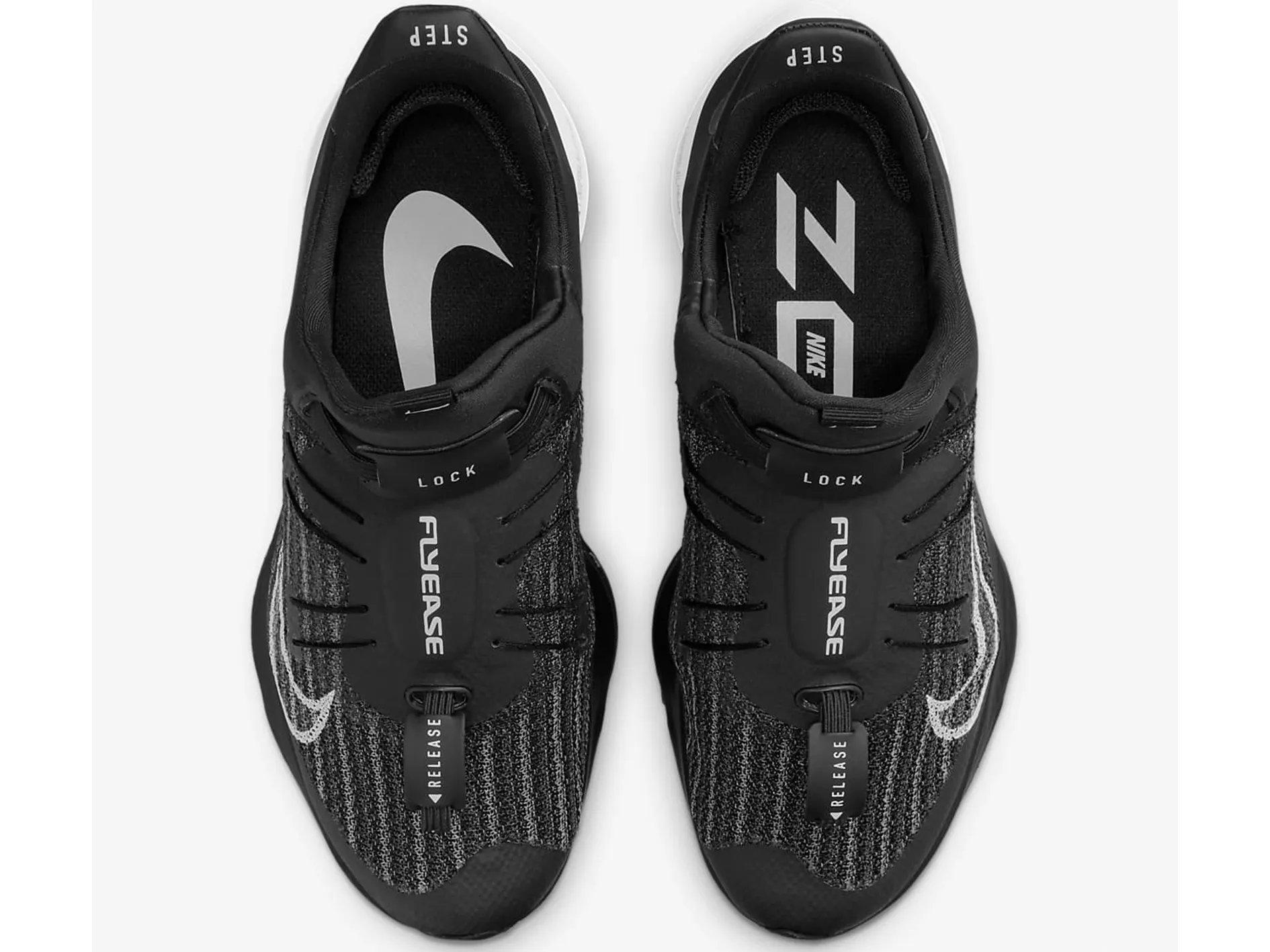 Nike Womens Air Zoom Tempo Next% Flyease
