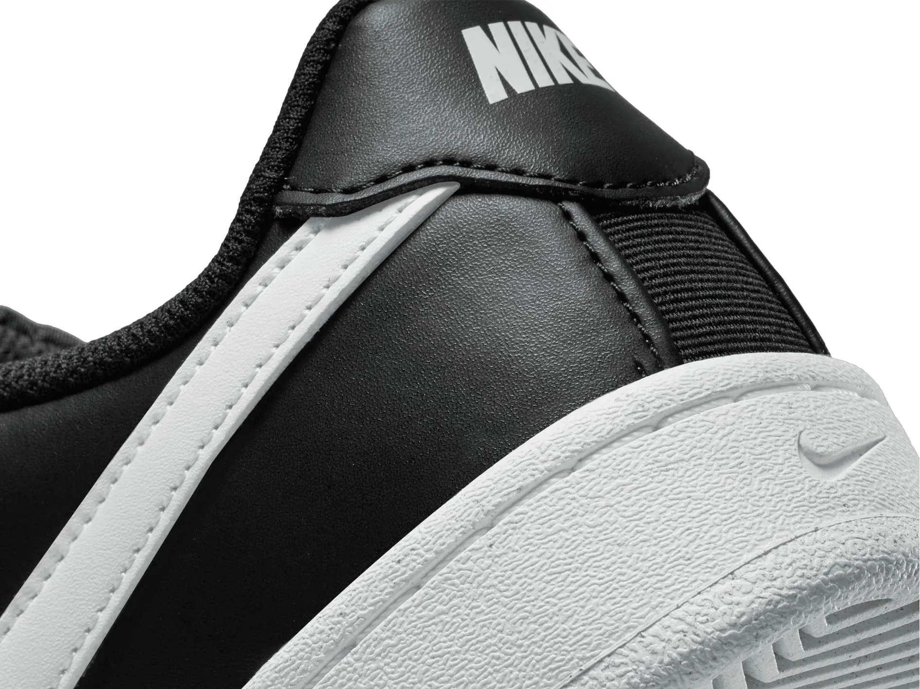 Nike Womens Court Royale 2 NN